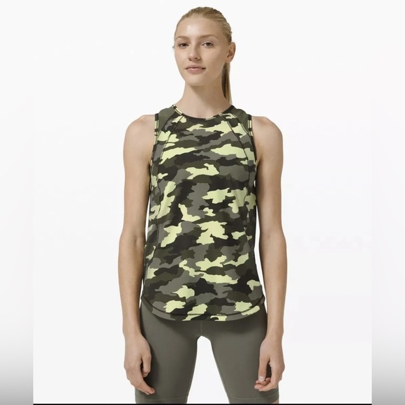 lululemon athletica Tops - LULULEMON SCULPT TANK IN HERITAGE 365 CAMO SIZE 2